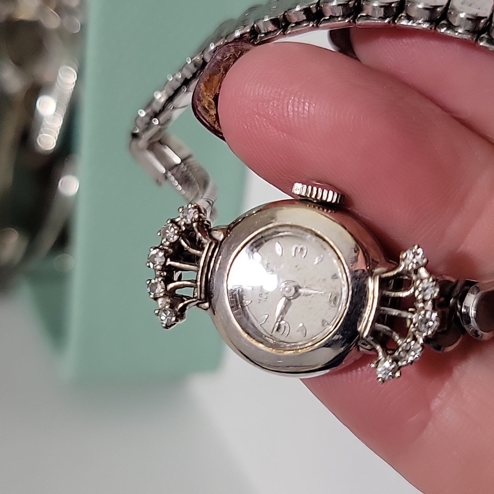 Women's gold watch